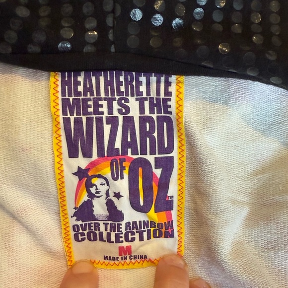 Unique Wizard of Oz Hooded Sweater - Picture 5 of 7